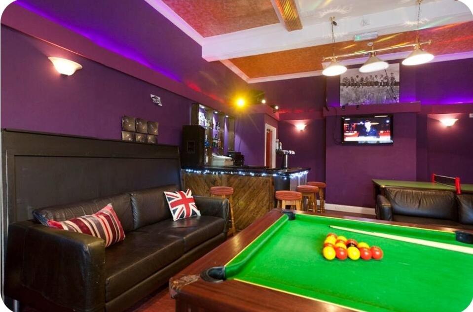 Foresters Inn Apartment - City Centre By Victoria Centre Shopping Centre - Your Own 5 Double Bedrooms Private Apartment With 3 Bathrooms And Full Kitchen To Cook As You Would At Home - Outdoor Parking For Cars Or Vans At Five Pounds A Day Nottingham Eksteriør billede